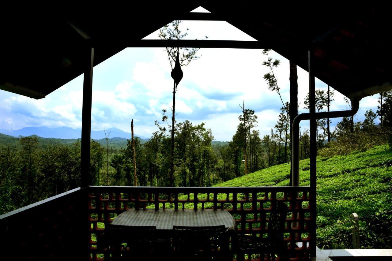 Mayflower Holiday Villa Meppadi Exterior photo